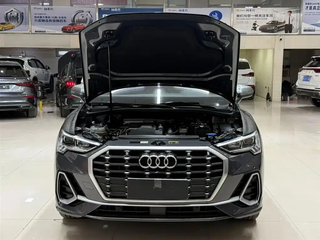 Audi Q3 — фото 5