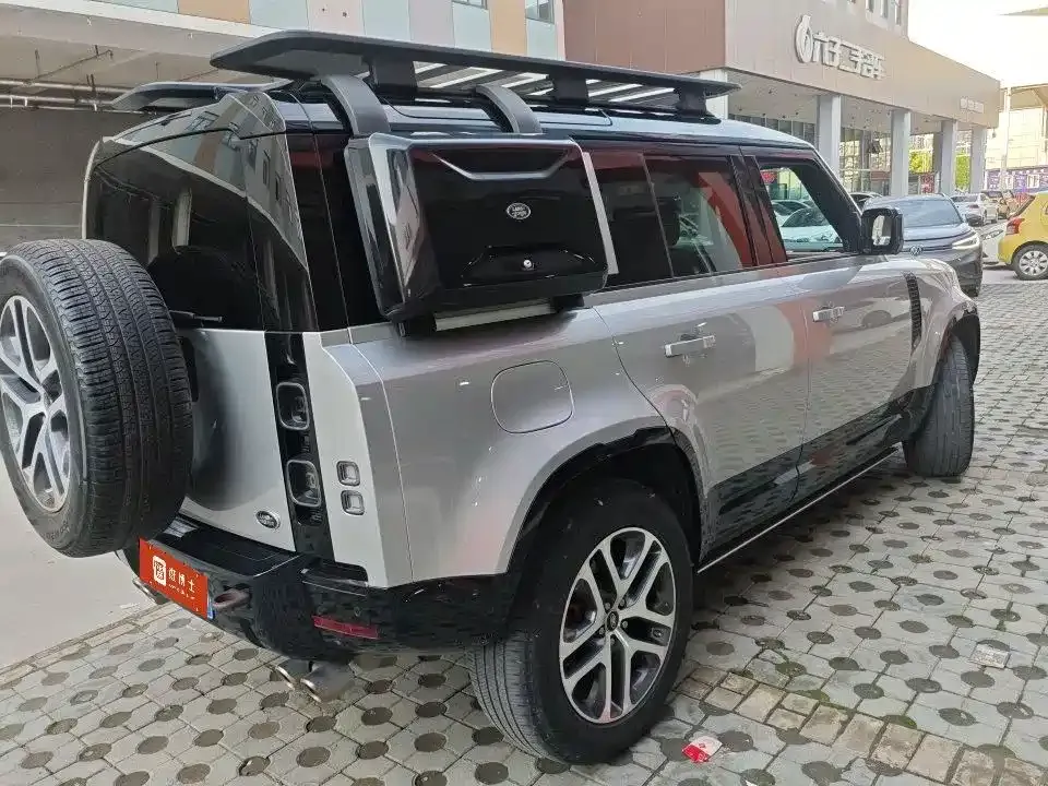 Land Rover Defender — фото 9