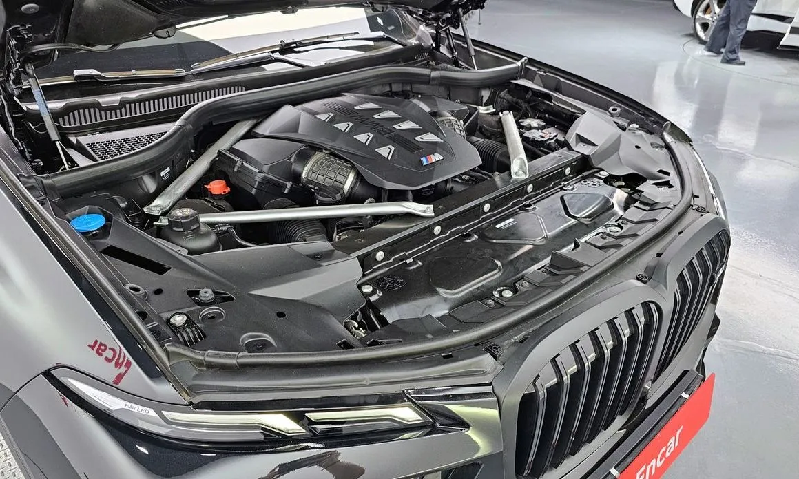 BMW X7 2025 из KR, фото 10