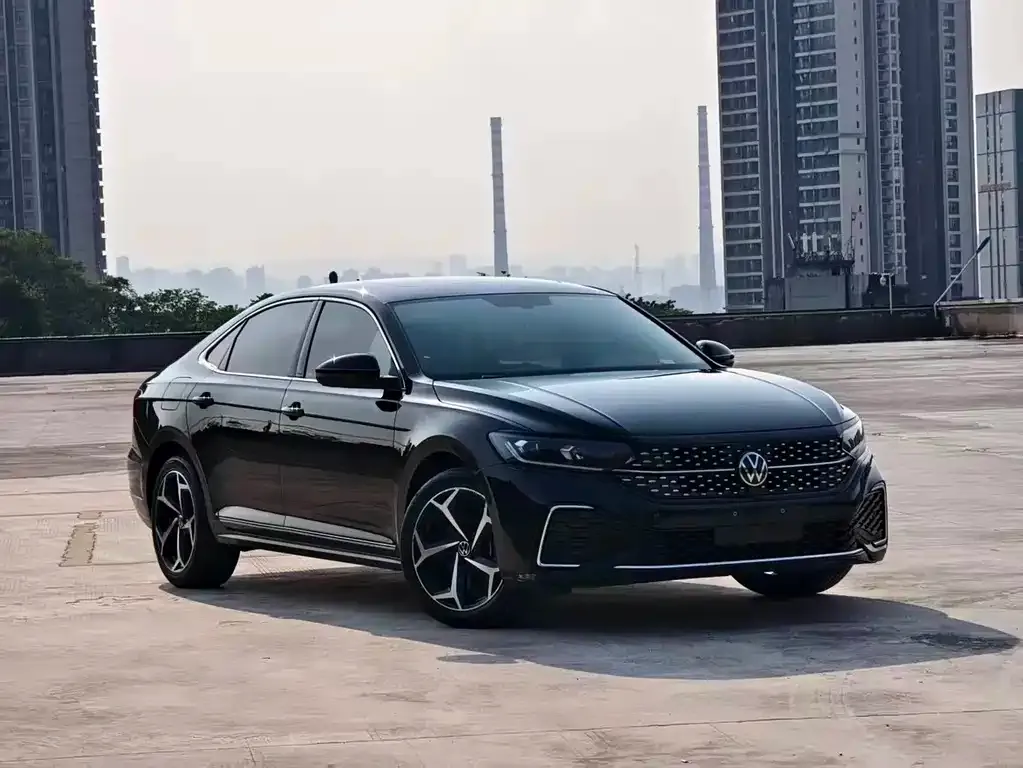 Volkswagen Passat — фото 3
