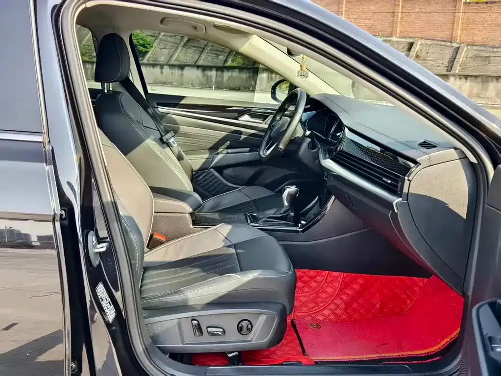 Volkswagen Passat — фото 9