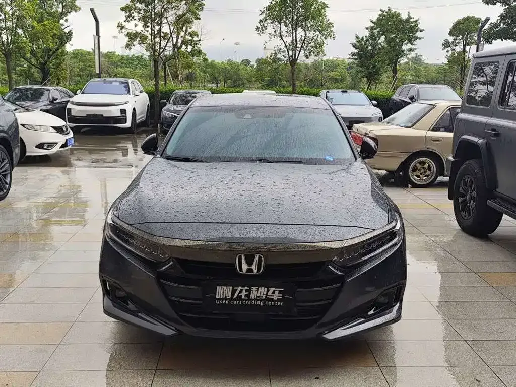 Honda Accord — фото 8