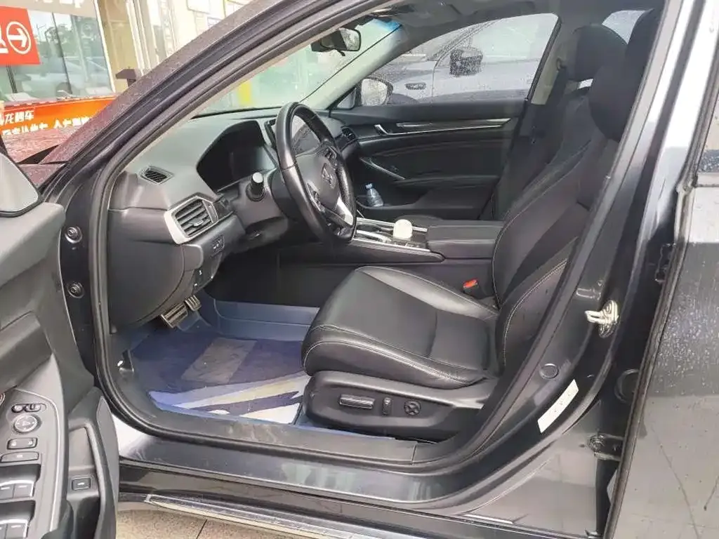 Honda Accord — фото 4