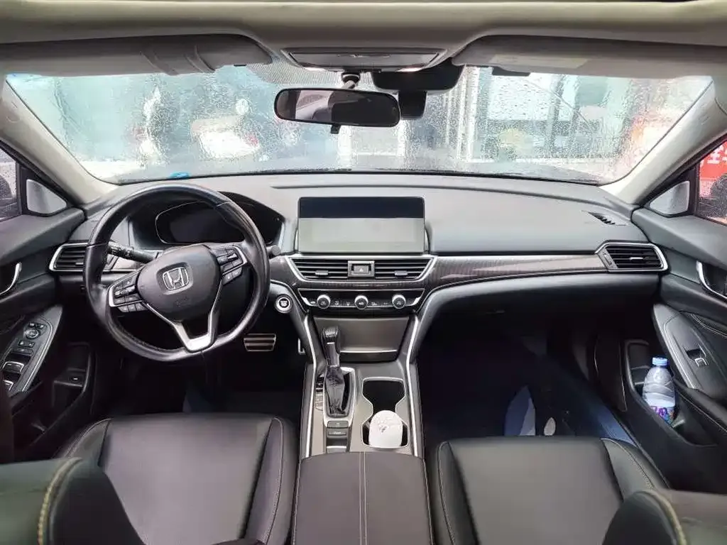 Honda Accord — фото 3