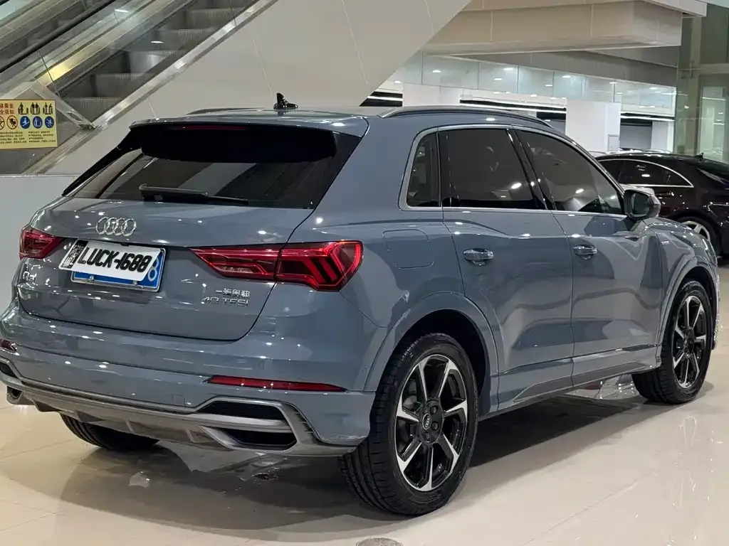 Audi Q3 — фото 8