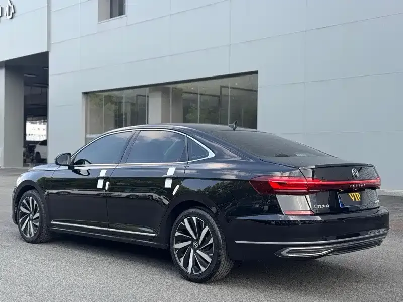 Volkswagen Passat — фото 5
