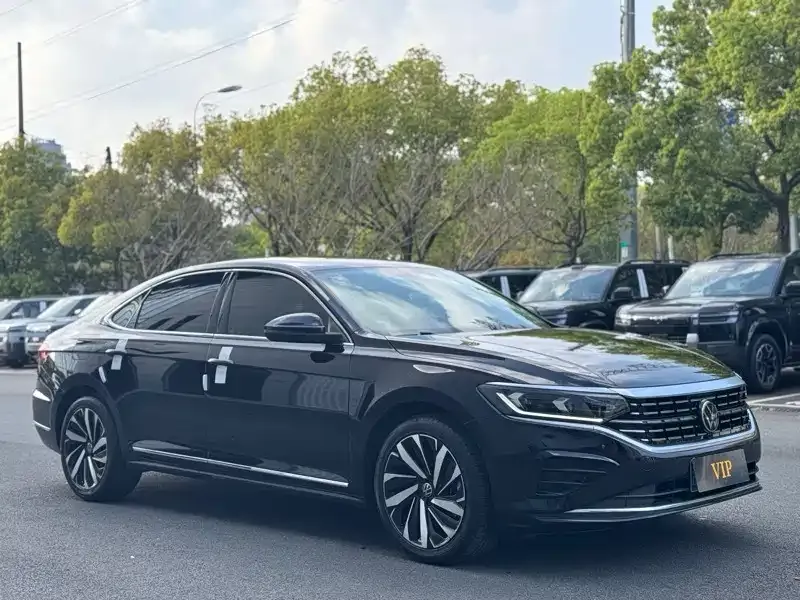 Volkswagen Passat — фото 9