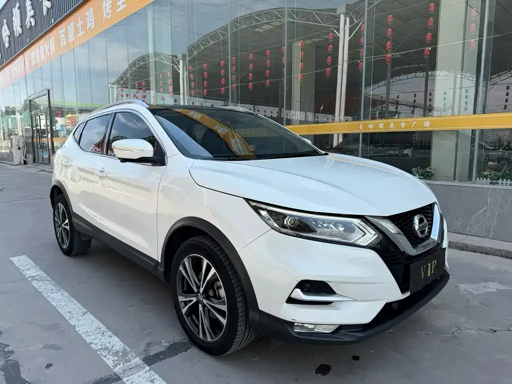Nissan Qashqai — фото 5