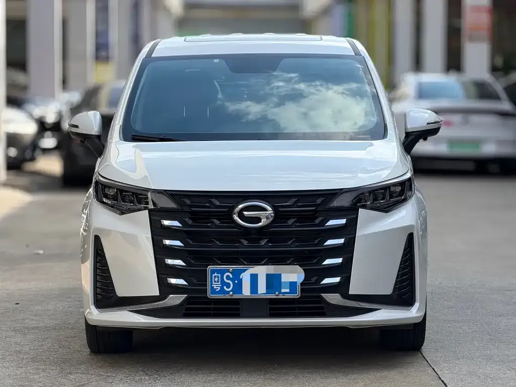 GAC Motor Trumpchi M6 — фото 10
