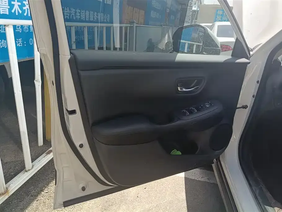 Honda HR-V 2024 из CN, фото 4