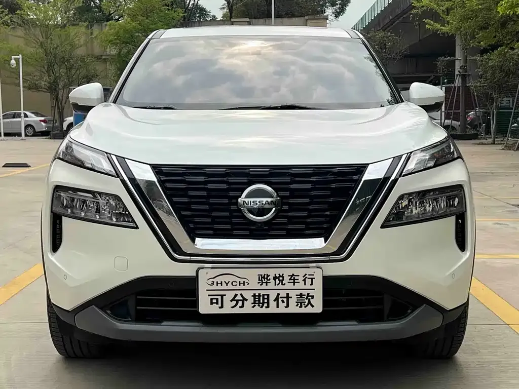 Nissan X-Trail — фото 1