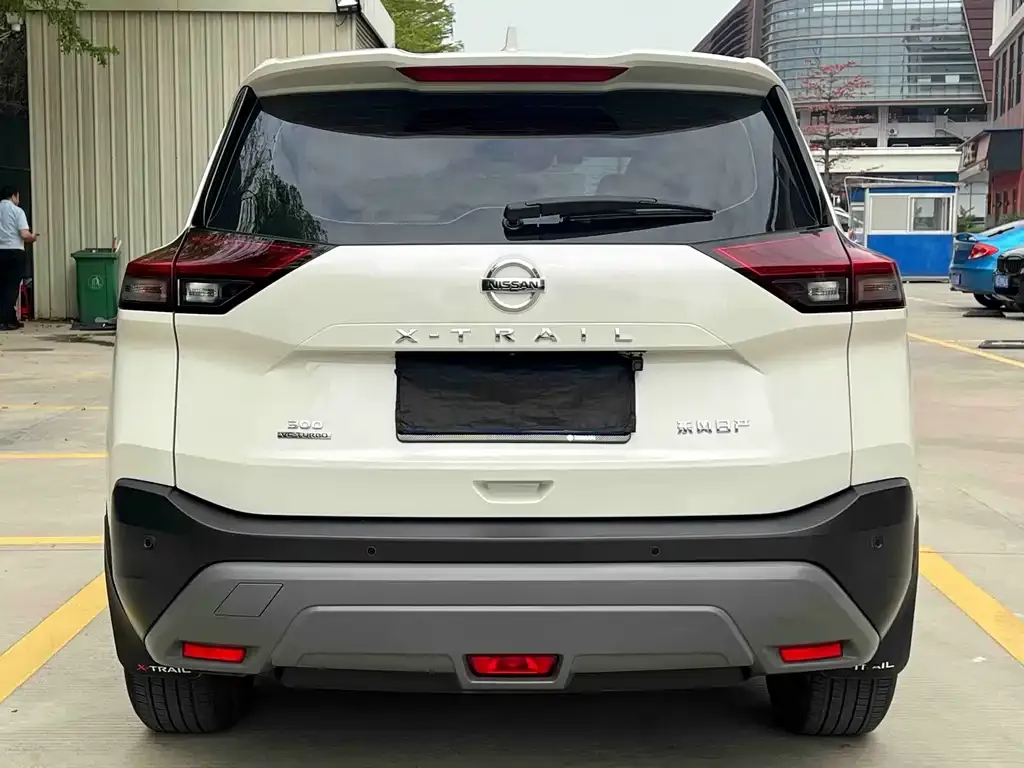 Nissan X-Trail — фото 9