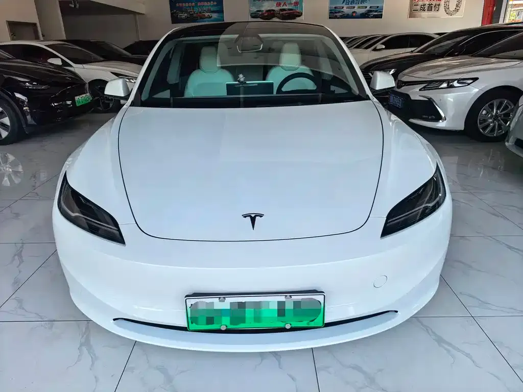 Tesla Model 3 — фото 6