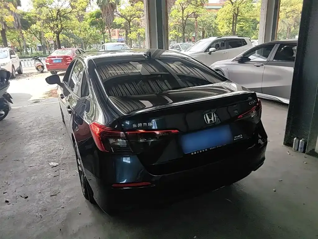 Honda Civic — фото 5