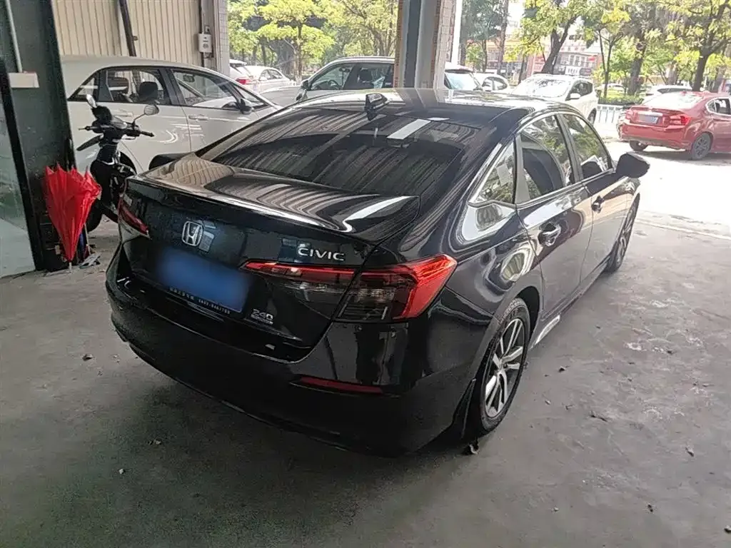Honda Civic — фото 10