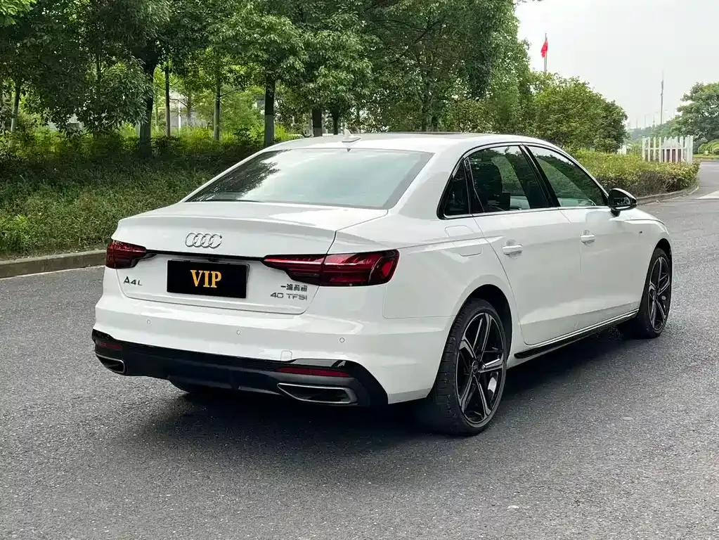 Audi A4L — фото 6