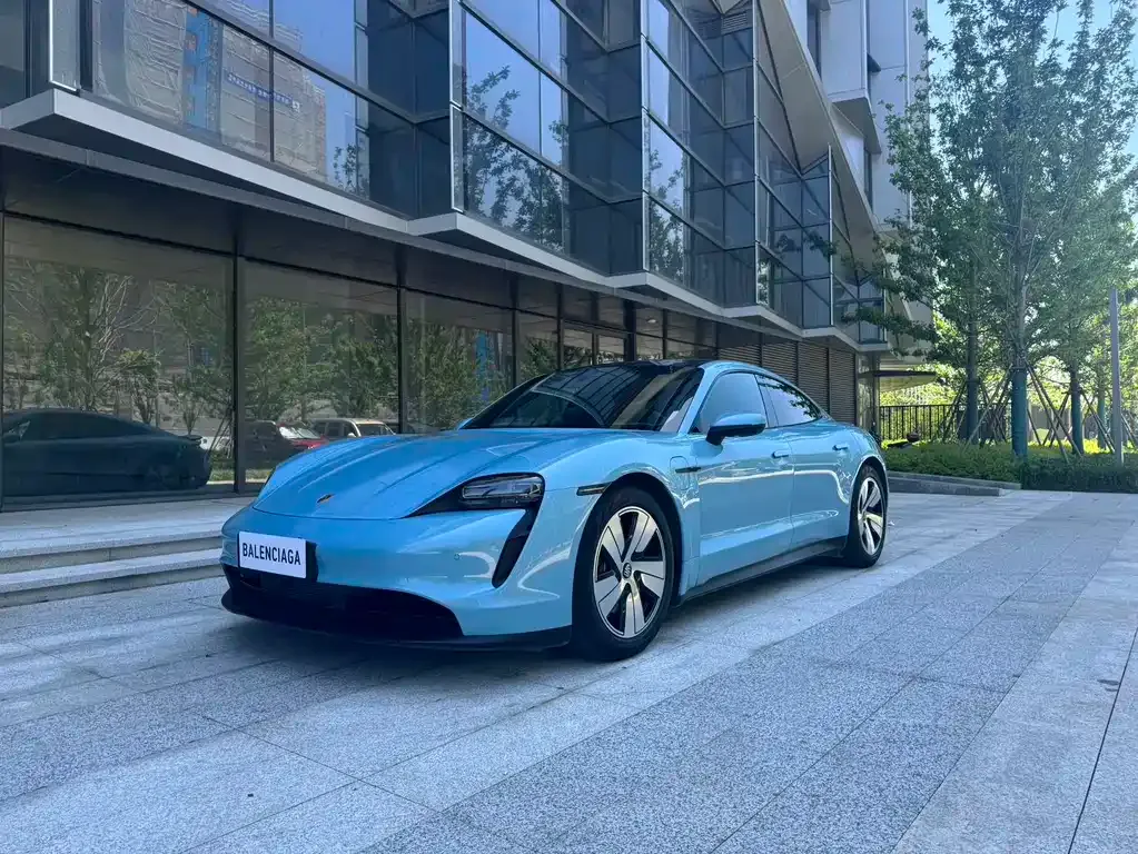 Porsche Taycan