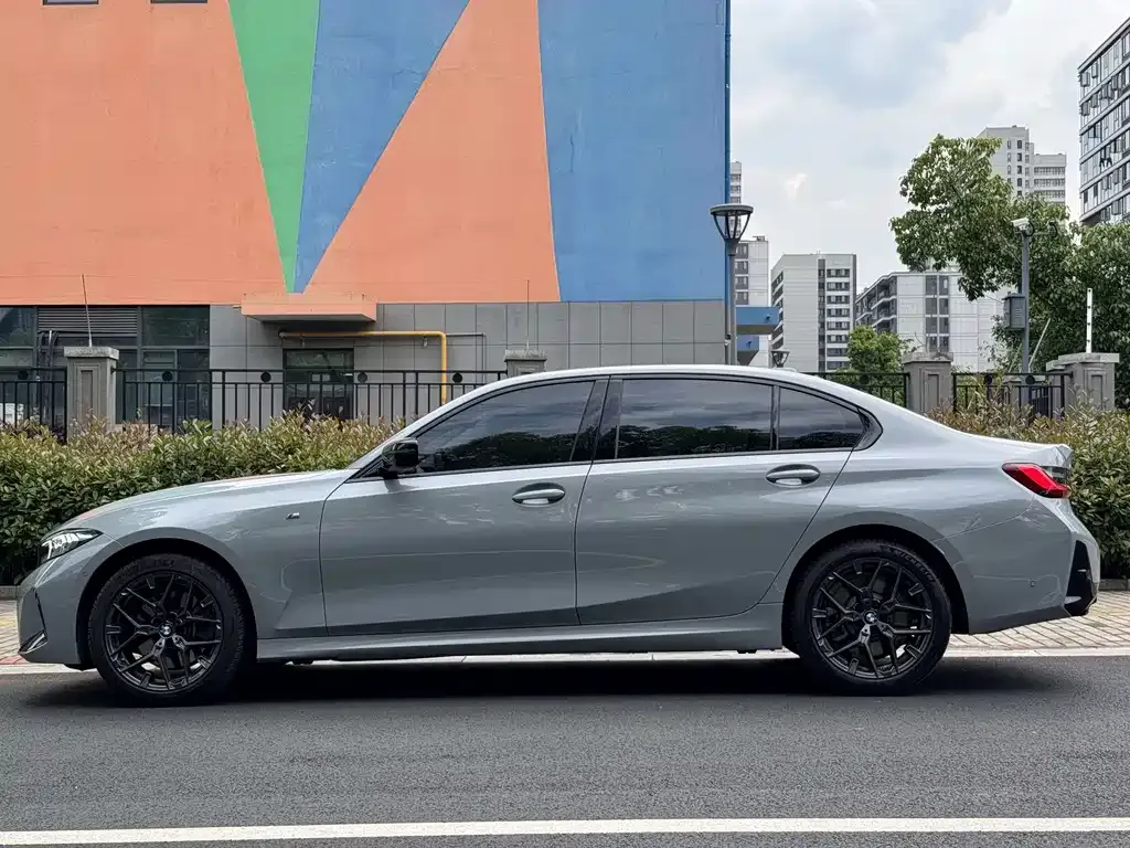 BMW 3 Series 2025 из CN, фото 4