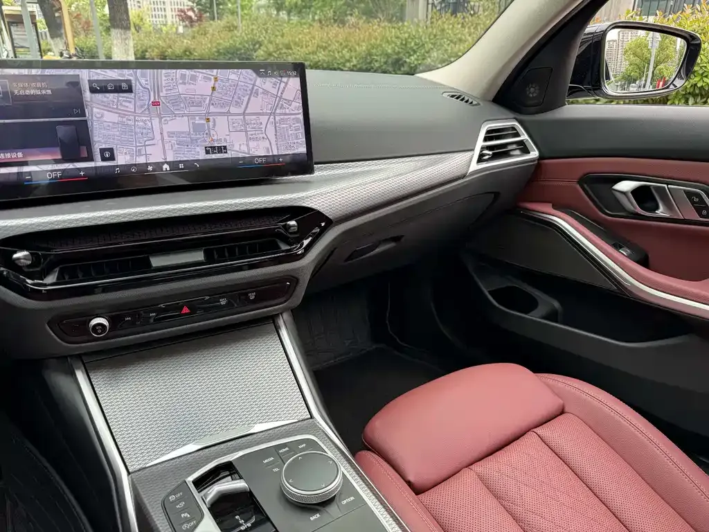 BMW 3 Series 2025 из CN, фото 8