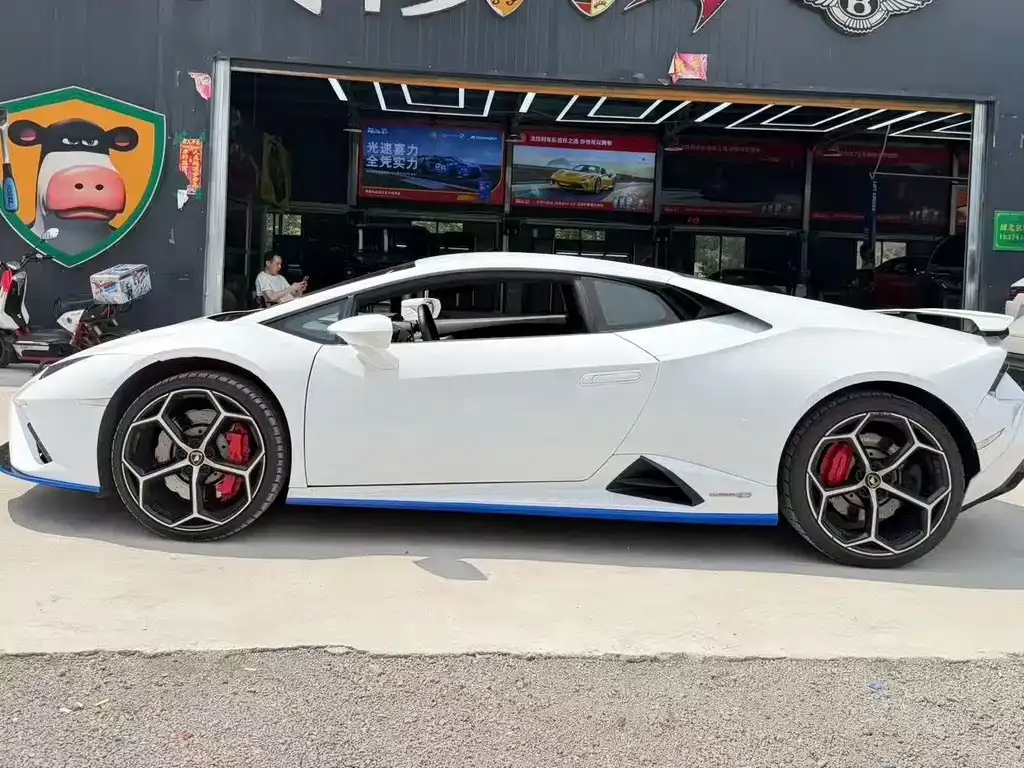 Lamborghini Huracan 2021 из CN, фото 3