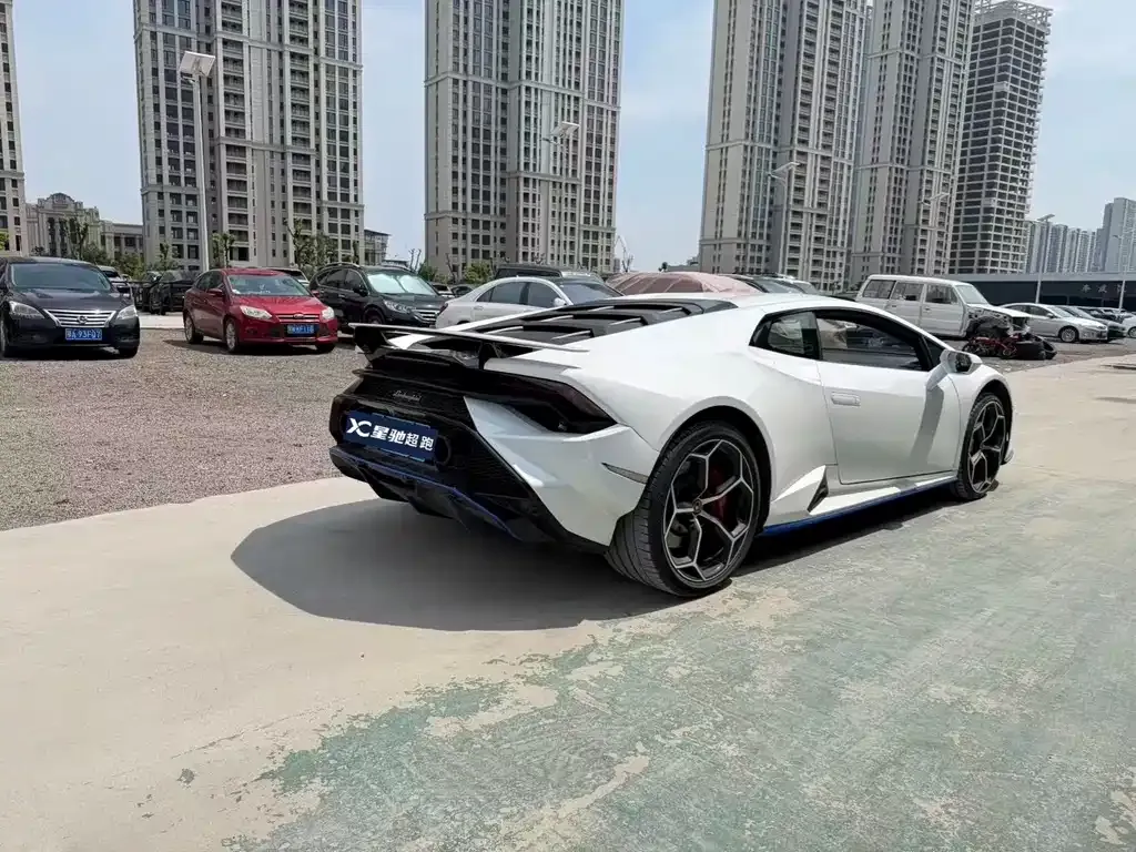 Lamborghini Huracan 2021 из CN, фото 7
