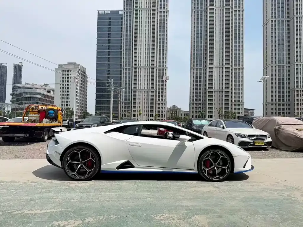 Lamborghini Huracan 2021 из CN, фото 5