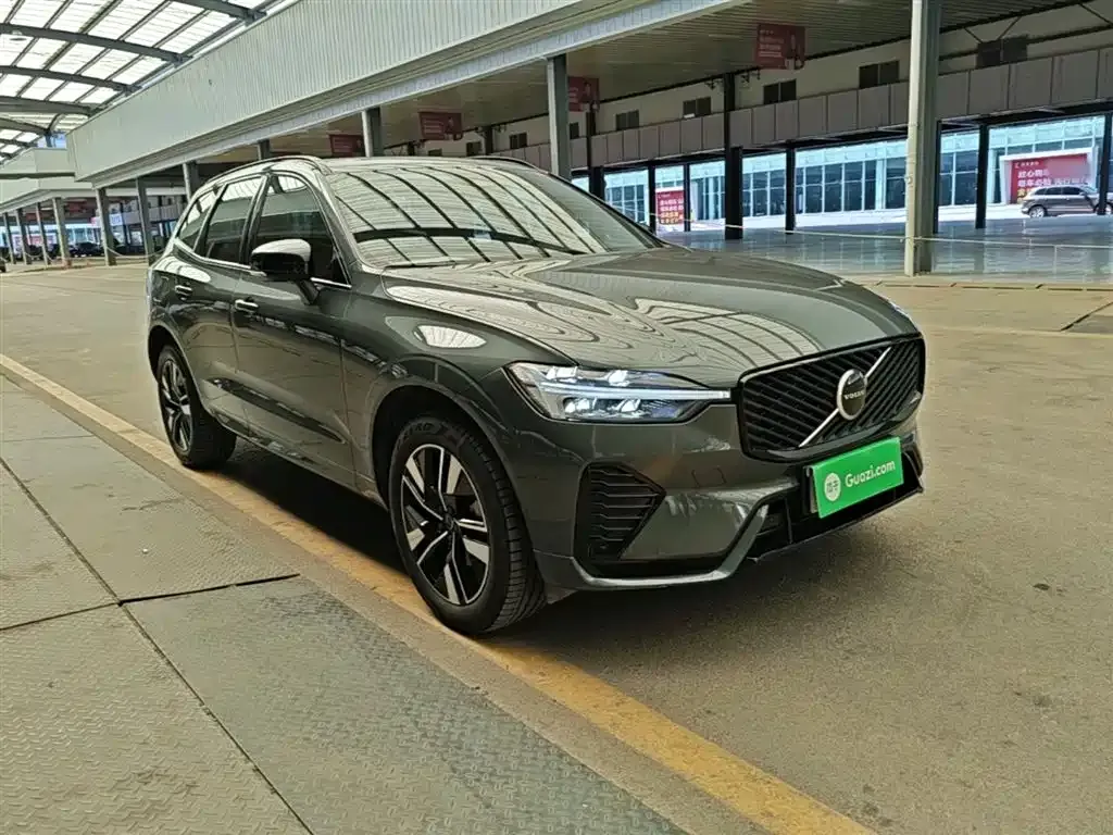 Volvo XC60 — фото 4