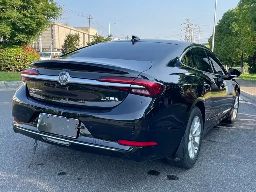 Buick LaCrosse 2022 из CN, фото 3