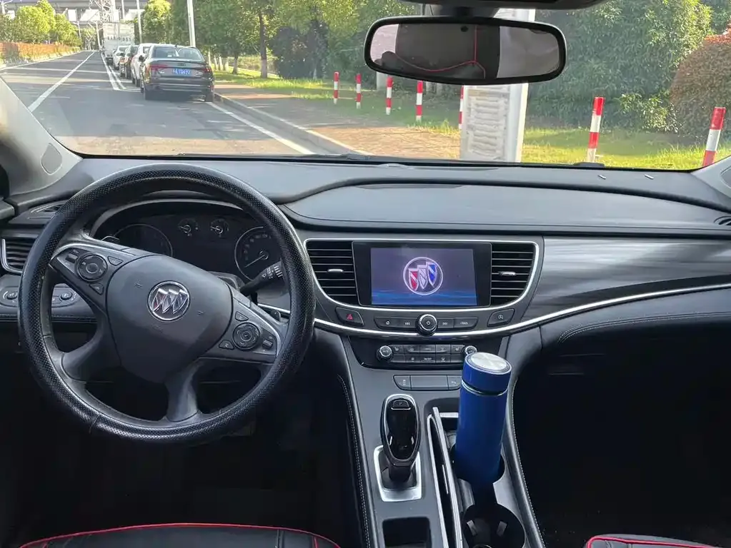Buick LaCrosse 2022 из CN, фото 2