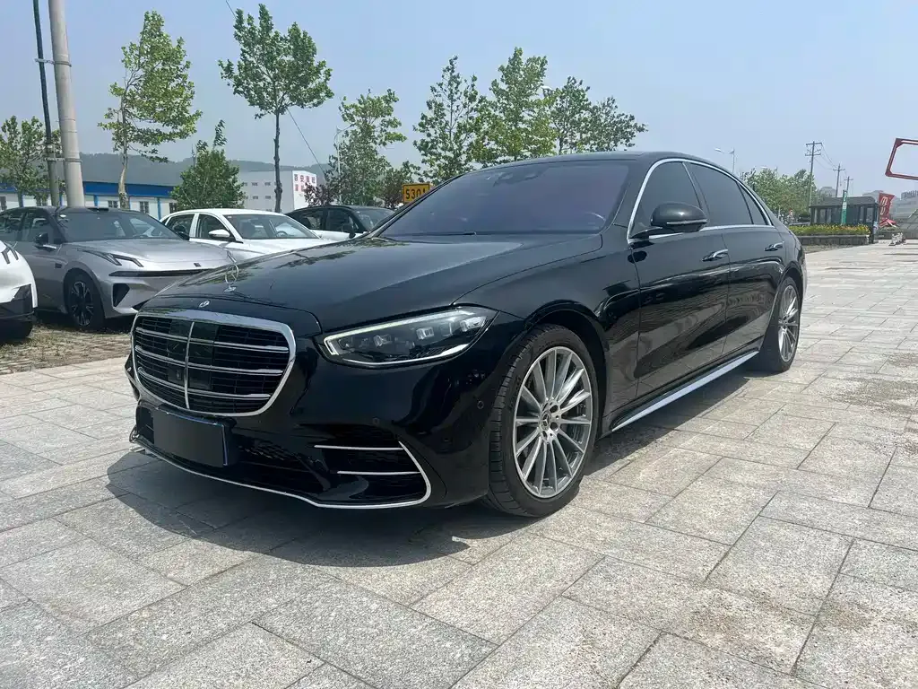 Mercedes-Benz S-Class — фото 1