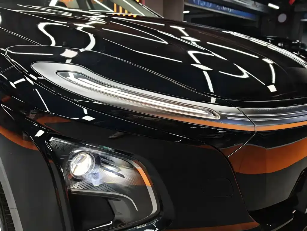 Hongqi E-QM5 — фото 9