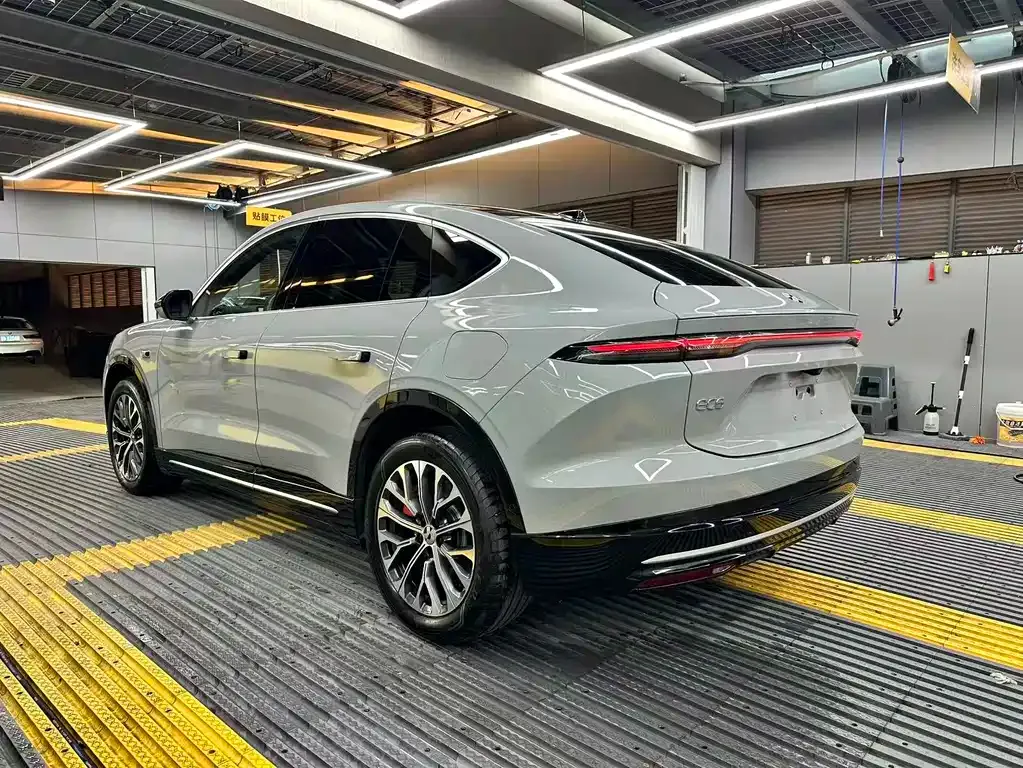 NIO EC6 — фото 10