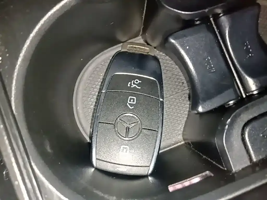 Mercedes-Benz GLB 2023 из CN, фото 2