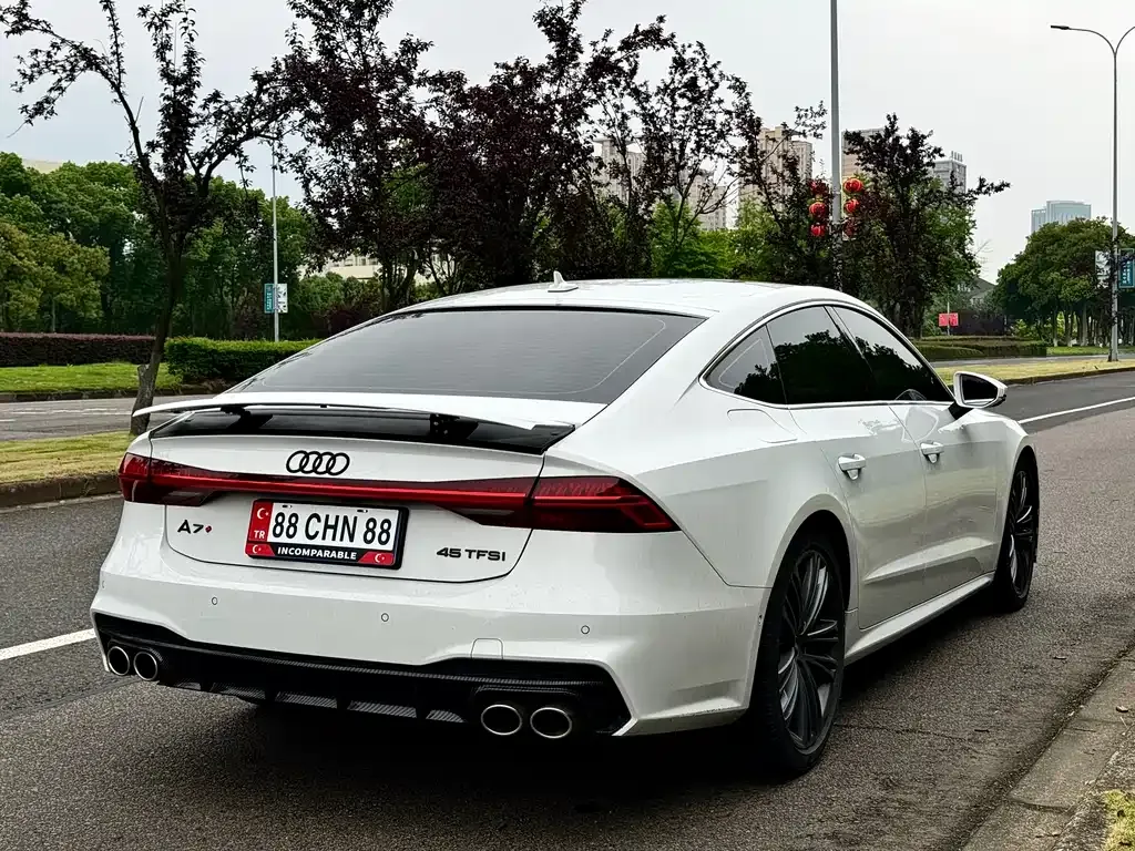 Audi A7 2023 из CN, фото 10