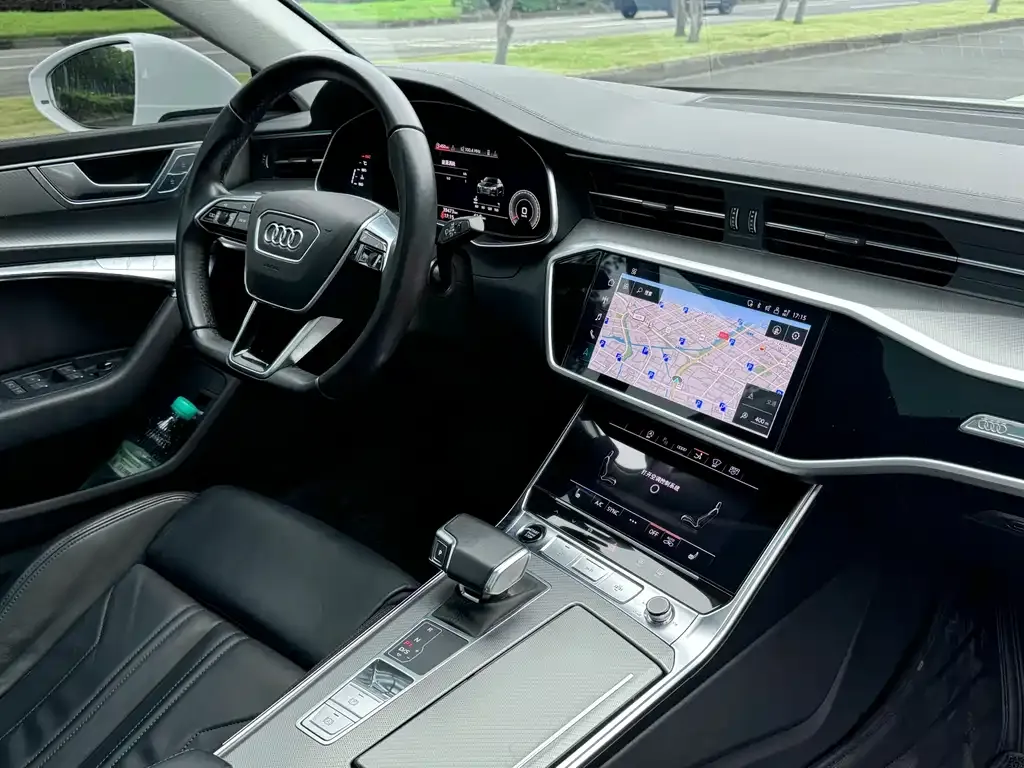 Audi A7 2023 из CN, фото 8