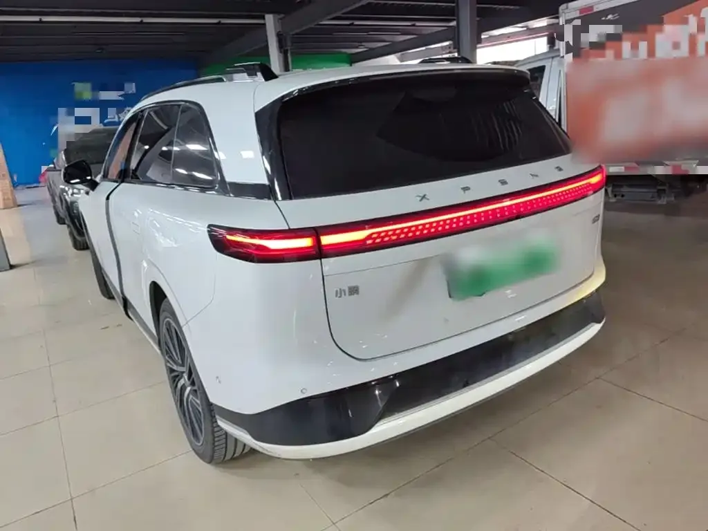 XPeng G9 2023 из CN, фото 2
