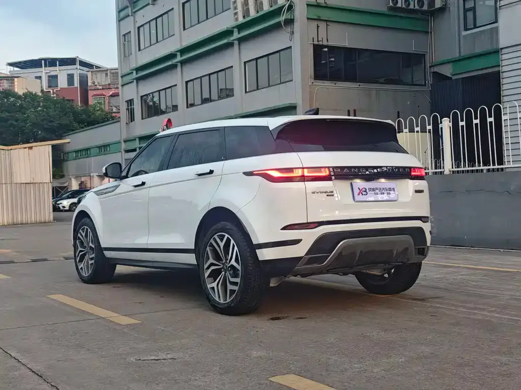 Land Rover Evoque — фото 4