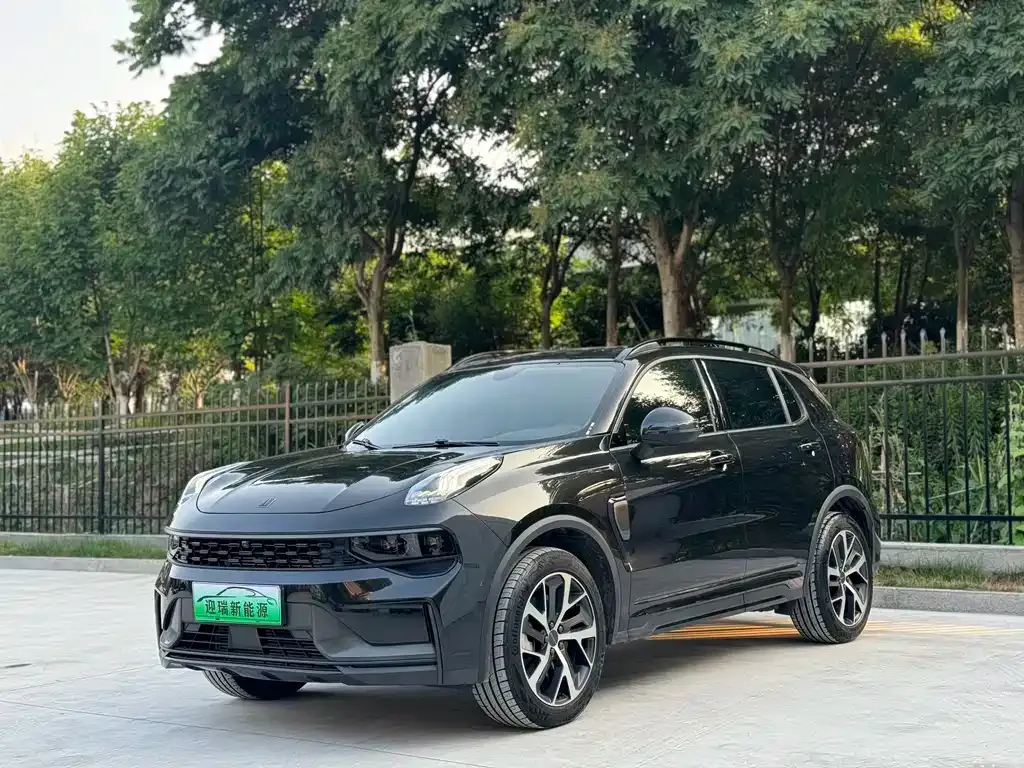 Lynk & Co 01 EM-P