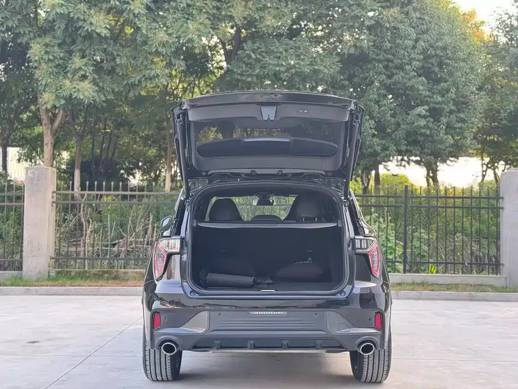 Lynk & Co 01 EM-P 2022 из CN, фото 2