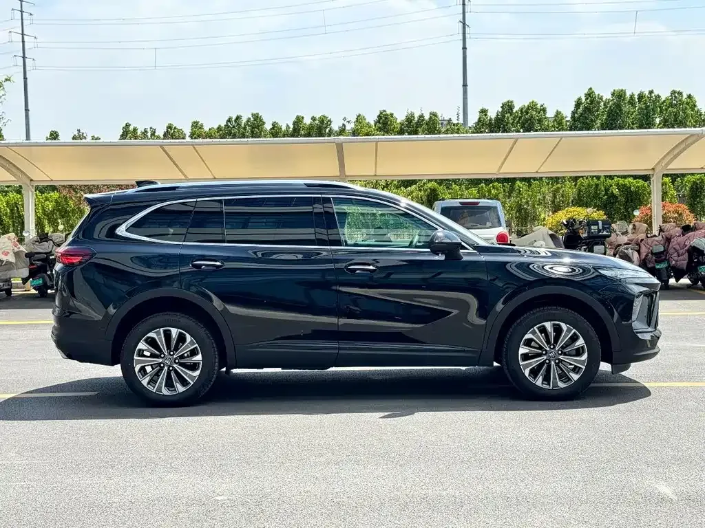 Buick Envision Plus — фото 5