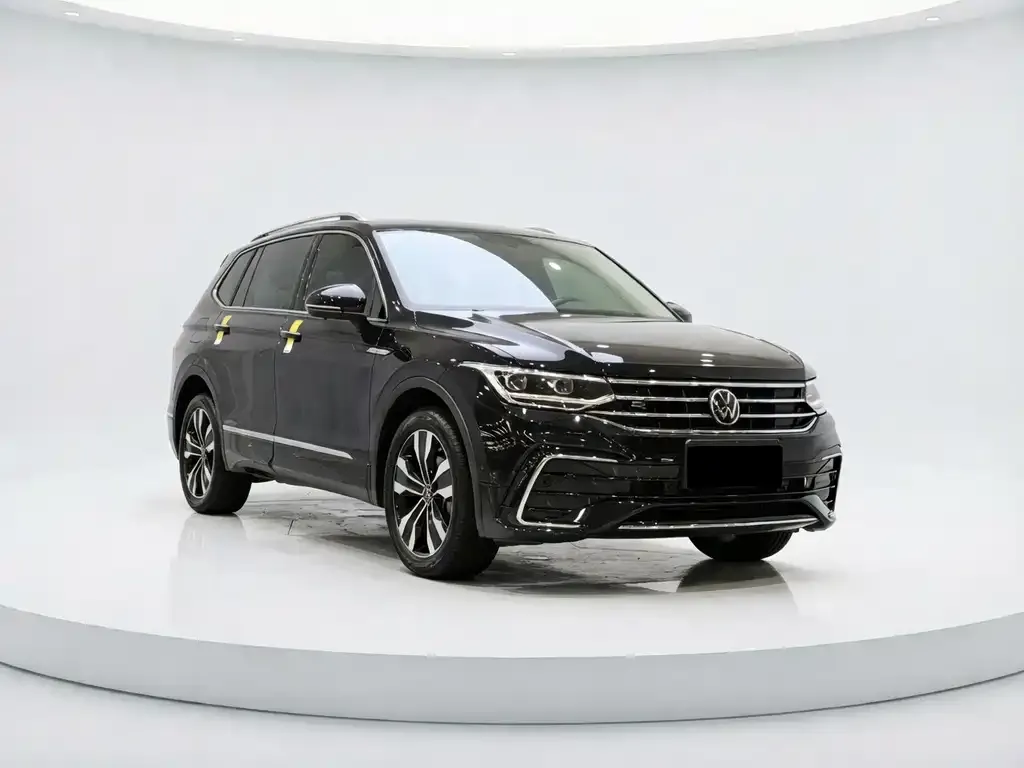 Volkswagen Tiguan L — фото 6