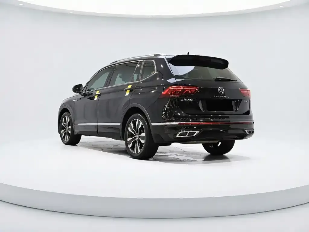 Volkswagen Tiguan L — фото 3