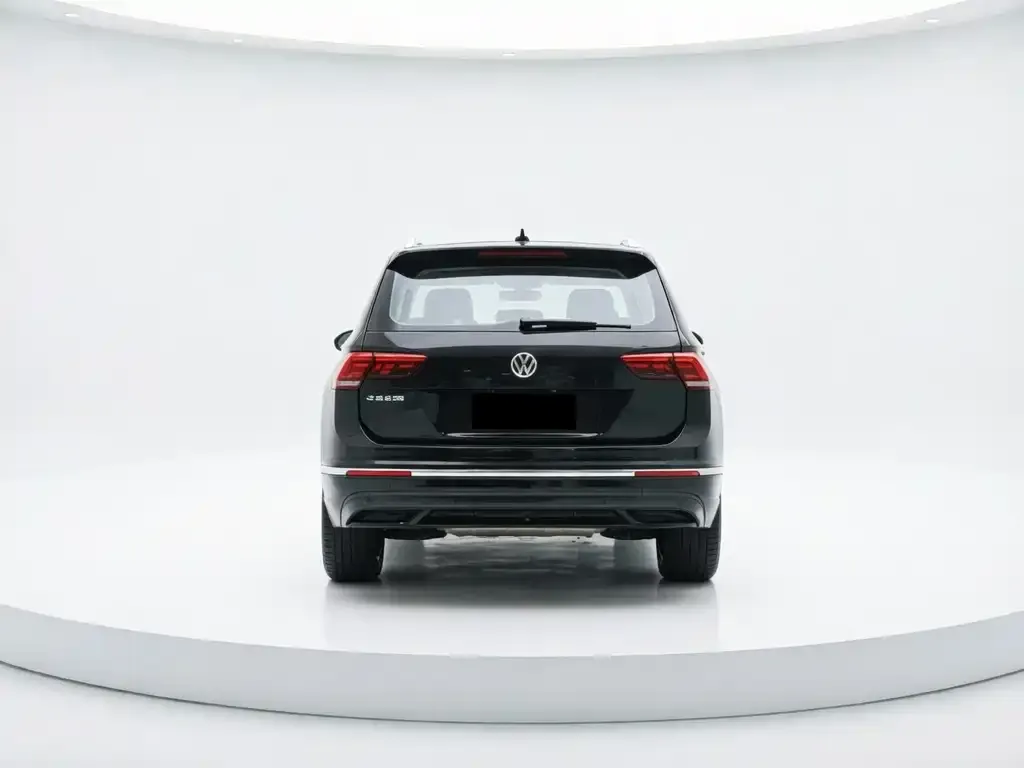 Volkswagen Tiguan L — фото 7