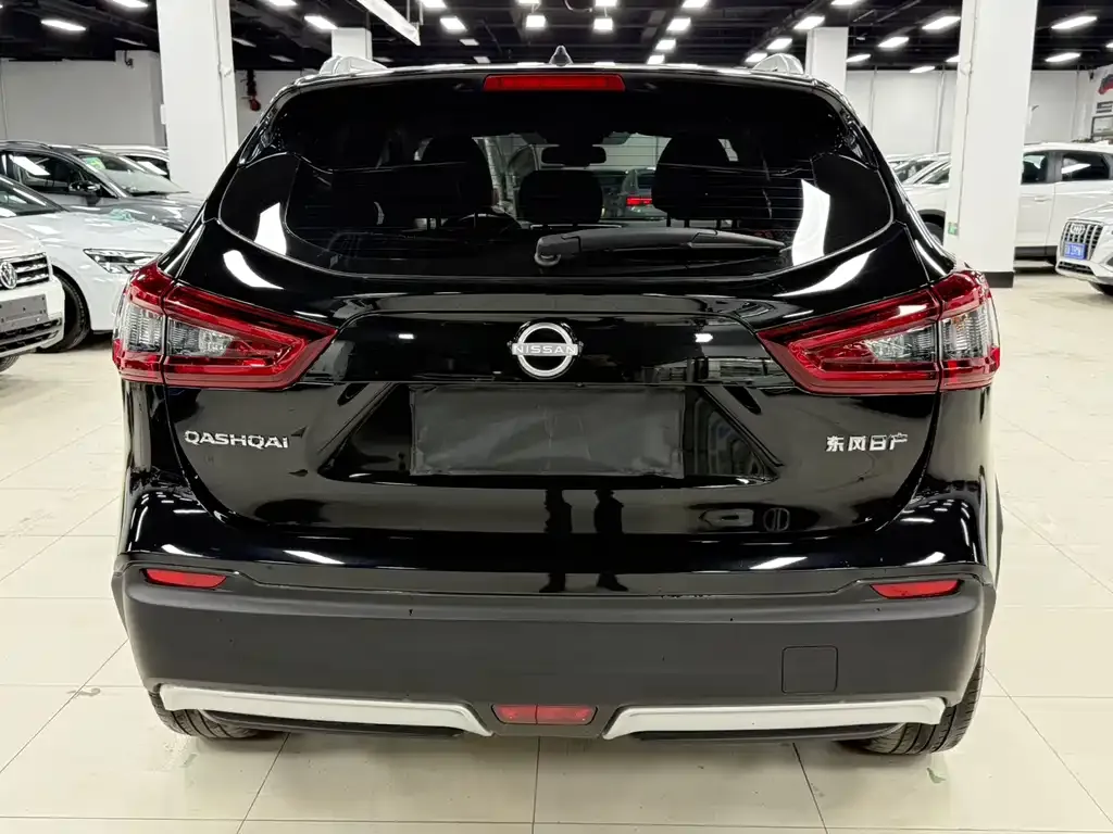 Nissan Qashqai — фото 7