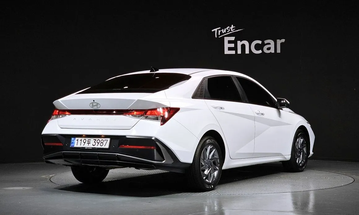 Hyundai AVANTE — фото 4