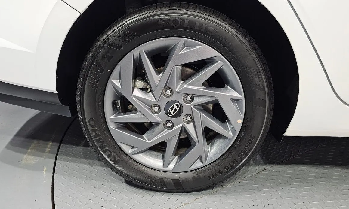 Hyundai AVANTE — фото 7