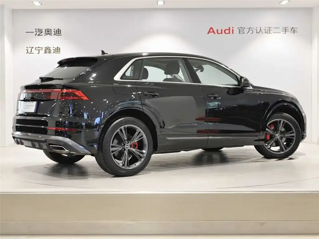 Audi Q8 — фото 2