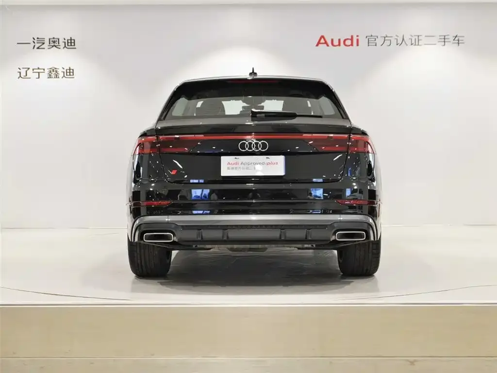 Audi Q8 — фото 6