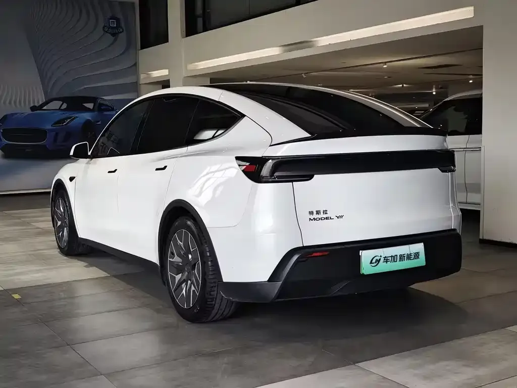 Tesla Model Y L 2025 из CN, фото 9