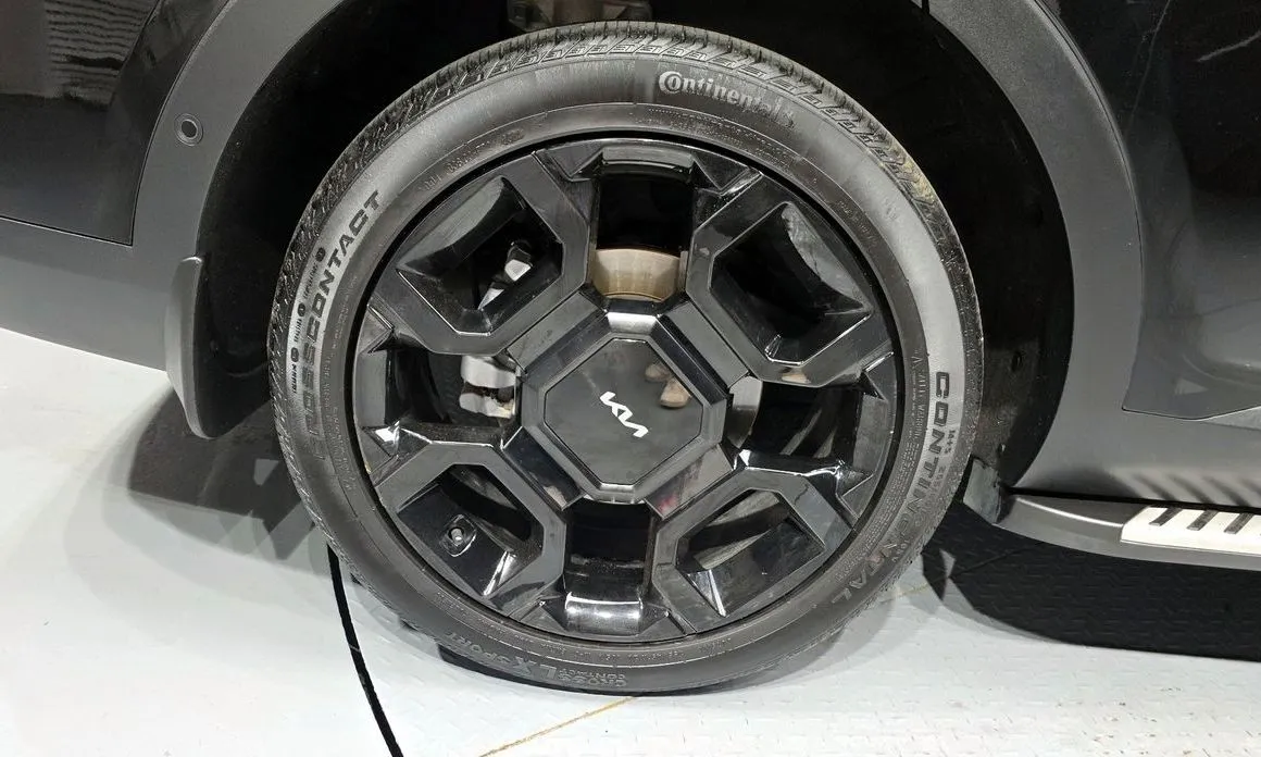 Kia Sorento — фото 10